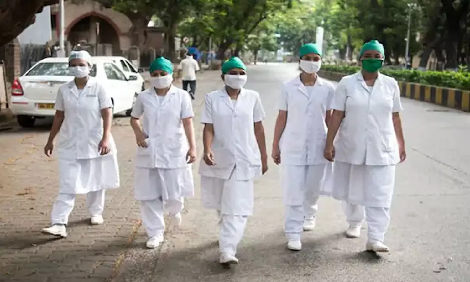 ശമ്പള വര്‍ധനവ്: തൃശൂരില്‍ നഴ്സുമാരുടെ സൂചനാ സമരം തുടങ്ങി