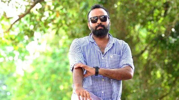 എക്സൈസ് കേസ്: ഒമര് ലുലുവിന് മുന്കൂര് ജാമ്യം എക്സൈസ് കേസ്: ഒമര് ലുലുവിന് മുന്കൂര് ജാമ്യം