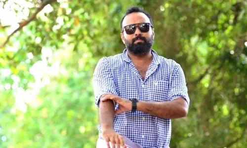 എക്സൈസ് കേസ്: ഒമര്‍ ലുലുവിന് മുന്‍കൂര്‍ ജാമ്യം