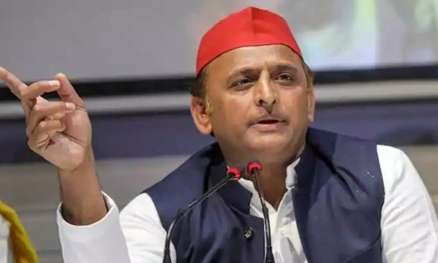 ബി.ജെ.പി സിനിമയെ രാഷ്ട്രീയ ആയുധമാക്കുന്നു; ബോളിവുഡ് ബഹിഷ്‌ക്കരണത്തിനെതിരെ അഖിലേഷ് യാദവ്