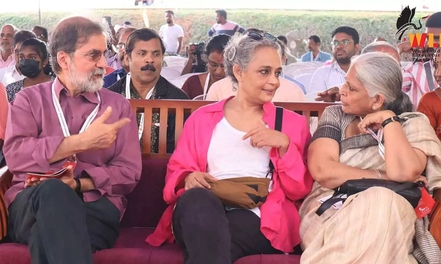 സമകാലീന എഴുത്തുകാർക്ക് ബൗദ്ധിക സത്യസന്ധത നഷ്ടപ്പെടുന്നു : അരുന്ധതി റോയ് സമകാലീന എഴുത്തുകാർക്ക് ബൗദ്ധിക സത്യസന്ധത നഷ്ടപ്പെടുന്നു : അരുന്ധതി റോയ്