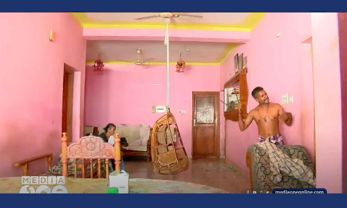 കൊല്ലത്ത് വാളുമായി ഭീകരാന്തരീക്ഷം സൃഷ്ടിച്ച സജീവനെ ഇന്ന് കോടതിയിൽ ഹാജരാക്കും കൊല്ലത്ത് വാളുമായി ഭീകരാന്തരീക്ഷം സൃഷ്ടിച്ച സജീവനെ ഇന്ന് കോടതിയിൽ ഹാജരാക്കും