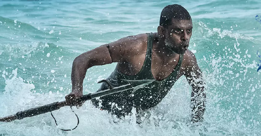 പ്രണയ മീനുകളുടെ കടല് സിനിമയില് വിനായകന് പ്രണയ മീനുകളുടെ കടല് സിനിമയില് വിനായകന്