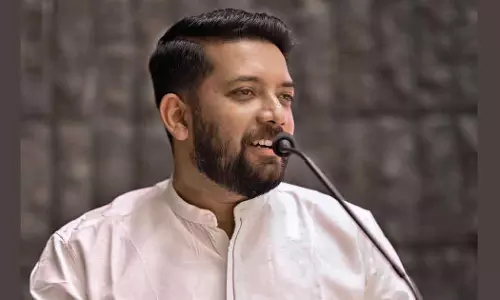 കുഴിമന്തി ഉണ്ടാക്കാനല്ലല്ലോ പഴയിടത്തെ വിളിച്ചത്, ജാതി കലര്‍ത്തിയത് ആരാണെന്ന് എല്ലാവർക്കുമറിയാം: ഷാഫി പറമ്പില്‍