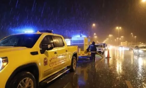 ബഹ്റൈനിൽ 24 മണിക്കൂറിനിടെ 440 ഇടങ്ങളിലെ വെള്ളക്കെട്ട് നീക്കി ബഹ്റൈനിൽ 24 മണിക്കൂറിനിടെ 440 ഇടങ്ങളിലെ വെള്ളക്കെട്ട് നീക്കി