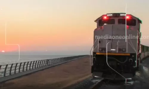 ഇത്തിഹാദ് റെയിൽവെ പദ്ധതി: ആദ്യ കടൽപാലം പ്രവർത്തനസജ്ജം ഇത്തിഹാദ് റെയിൽവെ പദ്ധതി: ആദ്യ കടൽപാലം പ്രവർത്തനസജ്ജം