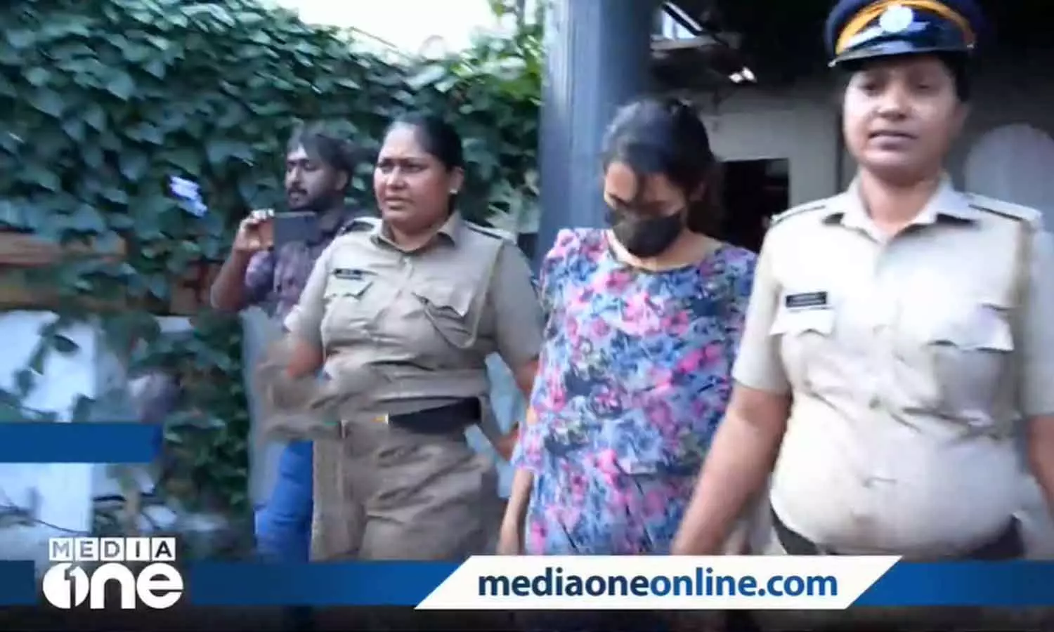 കൊച്ചിയിൽ മോഡലിനെ കൂട്ടബലാത്സംഗത്തിന് ഇരയാക്കിയ കേസിൽ പ്രതി ഡിംപിൾ ലാംപക്ക് ജാമ്യം