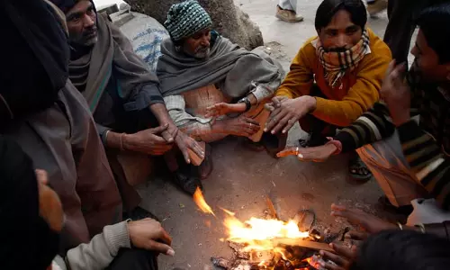 ഉത്തരേന്ത്യയിൽ അതിശൈത്യം തുടരുന്നു; ഡൽഹിയിലെ സ്വകാര്യ സ്‌കൂളുകൾക്ക് ഈ മാസം 15 വരെ അവധി