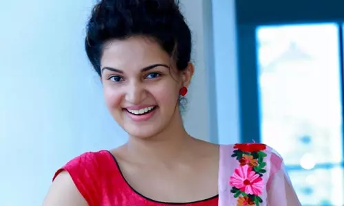 ജയ് ബാലയ്യ...നാ പേരു ഹണി റോസ് തെലുങ്കില്‍ പ്രസംഗിച്ച് നടി; വീഡിയോ