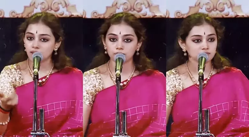 ഇത് ശോഭനയുടെ പഴയ ഫോട്ടോയല്ല; നടിയുമായി അമ്പരിപ്പിക്കുന്ന സാദൃശ്യവുമായി അപര, വീഡിയോ ഇത് ശോഭനയുടെ പഴയ ഫോട്ടോയല്ല; നടിയുമായി അമ്പരിപ്പിക്കുന്ന സാദൃശ്യവുമായി അപര, വീഡിയോ