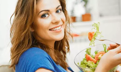 തിളക്കവും ആരോഗ്യവുമുള്ള ചർമ്മത്തിന്‌  കഴിക്കാം ഈ  അഞ്ച് സൂപ്പർ ഫുഡുകൾ