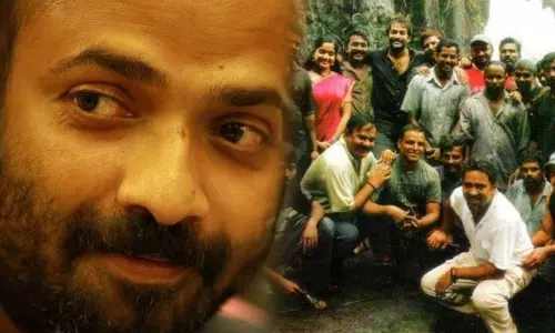 സുനിലേട്ടൻ ജീനിയസ്സാണ്, കത്തി ജ്വലിച്ചു നില്ക്കുന്ന നക്ഷത്രമാണ്; ഓര്മ്മ കുറിപ്പുമായി അജയന് ചാലിശ്ശേരി സുനിലേട്ടൻ ജീനിയസ്സാണ്, കത്തി ജ്വലിച്ചു നില്ക്കുന്ന നക്ഷത്രമാണ്; ഓര്മ്മ കുറിപ്പുമായി അജയന് ചാലിശ്ശേരി