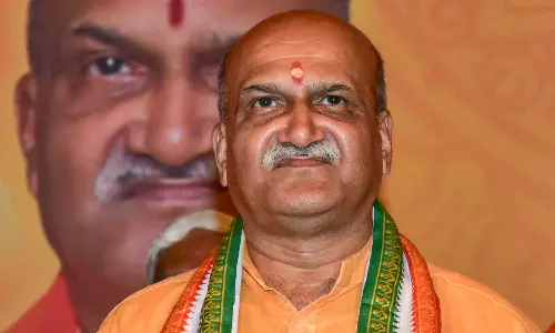 swordsinhome, Hinduwomen, SriRamSena, PramodMuthalik