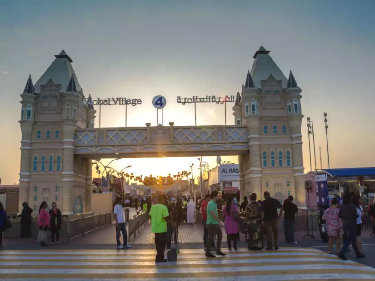 ദുബൈ ഗ്ലോബൽ വില്ലേജ് സ്കോളർഷിപ്പ്; ദശലക്ഷം ദിർഹമിന്‍റെ പഠനസഹായം നൽകും