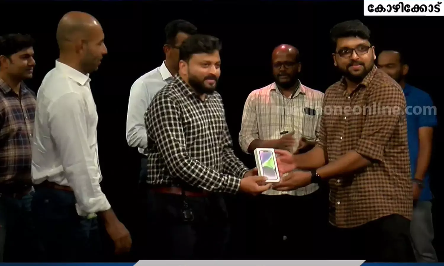 മീഡിയവൺ ലോകകപ്പ് പ്രവചന മത്സരത്തിലെ മെഗാ സമ്മാനങ്ങൾ വിതരണം ചെയ്തു മീഡിയവൺ ലോകകപ്പ് പ്രവചന മത്സരത്തിലെ മെഗാ സമ്മാനങ്ങൾ വിതരണം ചെയ്തു