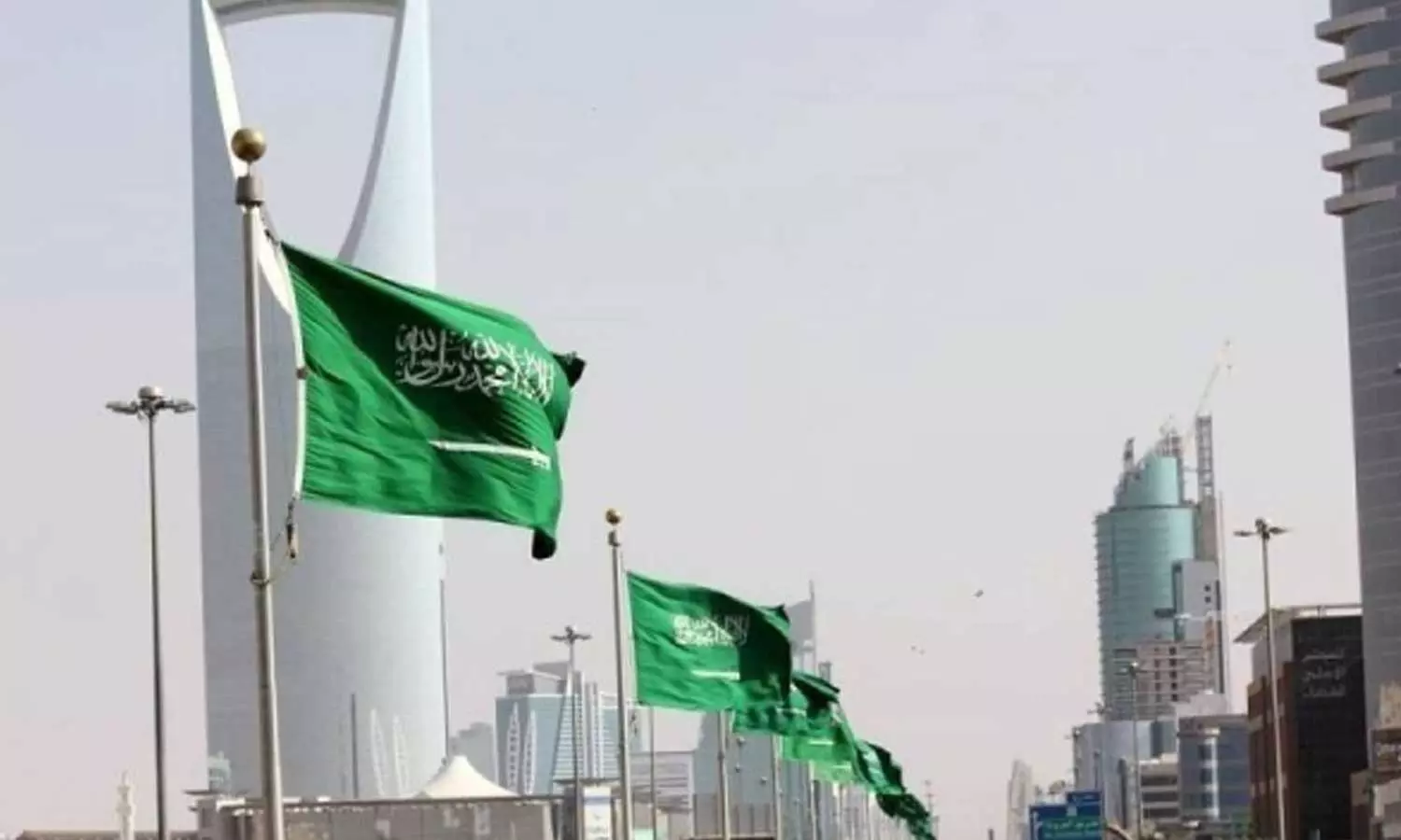 പൗരത്വ നിയമത്തിൽ ഭേദഗതി: സൗദി വനിതയെ വിവാഹം കഴിച്ചവർക്ക് പൗരത്വം പൗരത്വ നിയമത്തിൽ ഭേദഗതി: സൗദി വനിതയെ വിവാഹം കഴിച്ചവർക്ക് പൗരത്വം