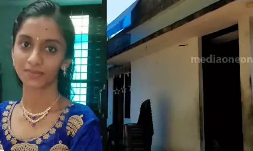 മരണത്തിന് കാരണം അമ്മ സുജ; തിരുവനന്തപുരം സ്വദേശിനി ആശയുടെ മരണത്തില്‍ ദുരൂഹതയാരോപിച്ച് നാട്ടുകാര്‍