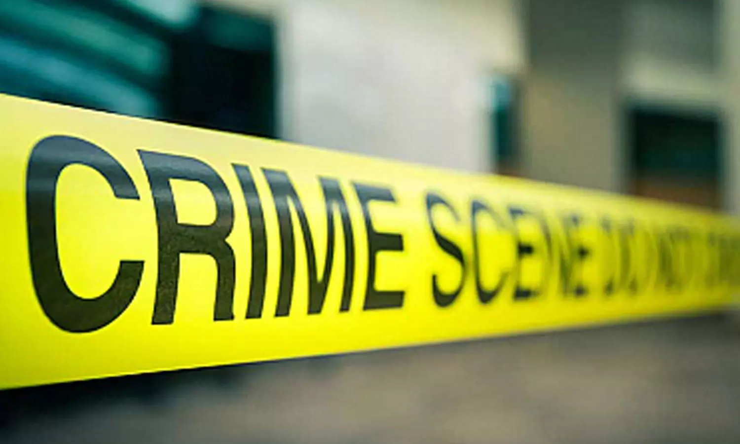 കുട്ടികള് തമ്മില് തര്ക്കം; എറണാകുളത്ത് പതിനൊന്ന് വയസുകാരന് യുവതിയുടെ മര്ദനം കുട്ടികള് തമ്മില് തര്ക്കം; എറണാകുളത്ത് പതിനൊന്ന് വയസുകാരന് യുവതിയുടെ മര്ദനം