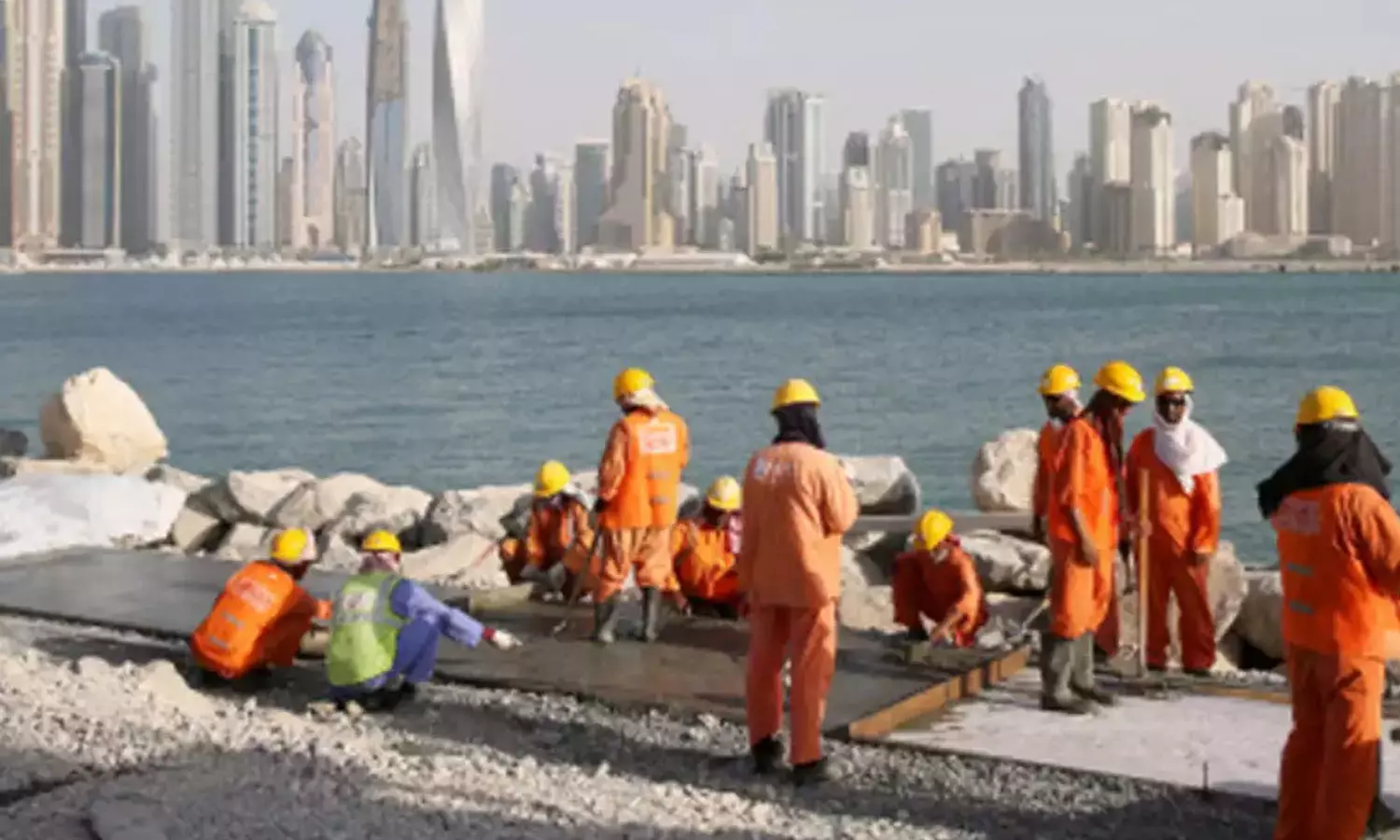 ഗള്ഫ് രാജ്യങ്ങളിലെ സ്വദേശികള് വരുമാനത്തില് സംതൃപ്തരെന്ന് സർവേ ഗള്ഫ് രാജ്യങ്ങളിലെ സ്വദേശികള് വരുമാനത്തില് സംതൃപ്തരെന്ന് സർവേ