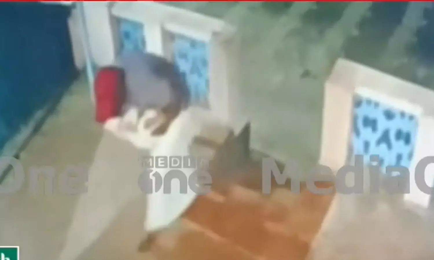 A three-day-old baby was found abandoned in Wallakam A three-day-old baby was found abandoned in Wallakam