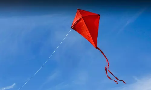 Slit by Kite Strings, Death