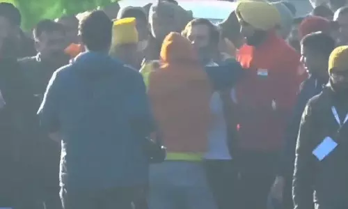Man tries to hug Rahul Gandhi, Bharat Jodo Yatra, Punjab