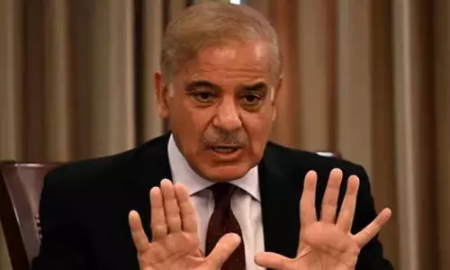 കശ്മീരിന്‍റെ പ്രത്യേക പദവി പുനഃസ്ഥാപിച്ചാല്‍ മാത്രം ഇന്ത്യയുമായി ചര്‍ച്ച:  മലക്കംമറിഞ്ഞ് പാക് പ്രധാനമന്ത്രി