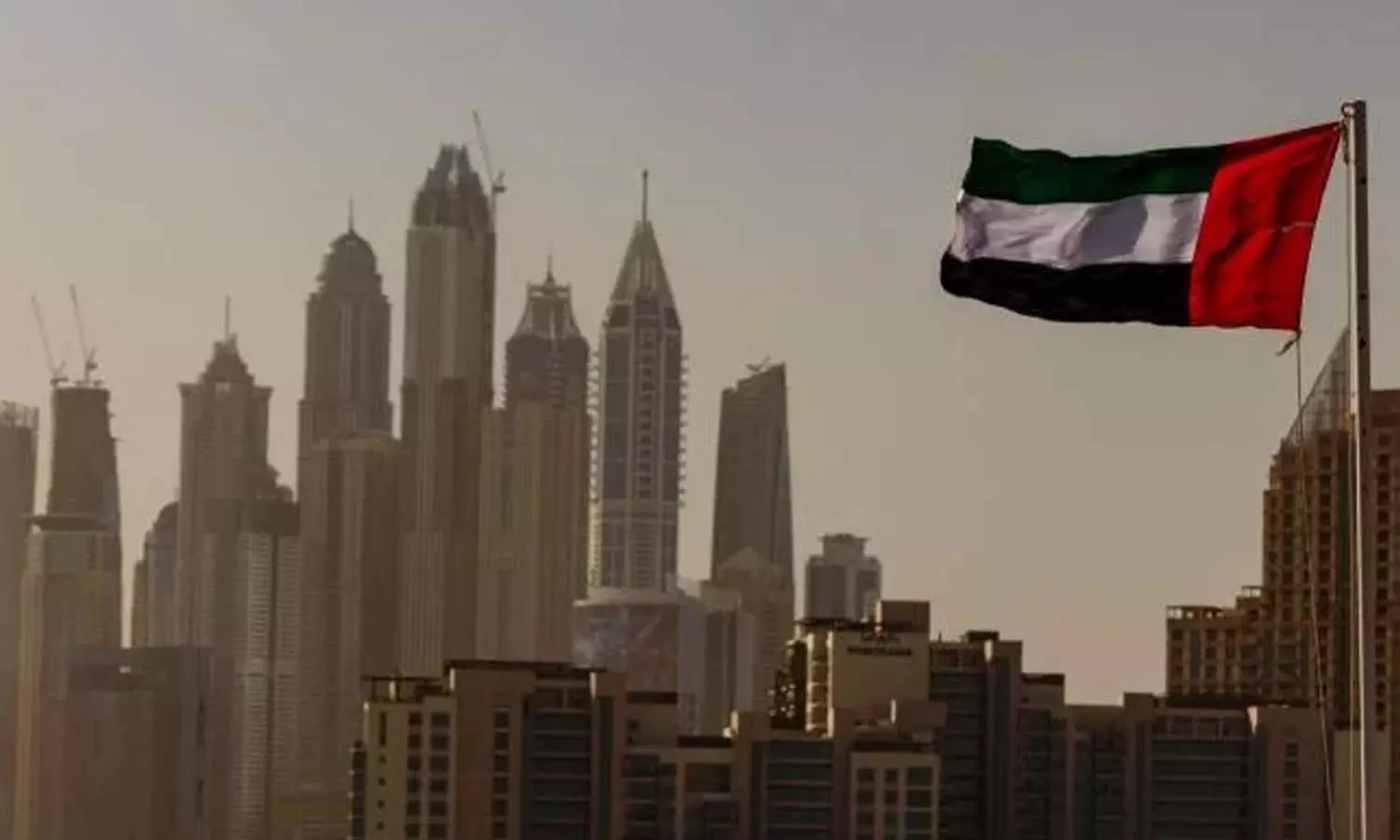 യുഎഇയിലേക്ക് 10,000 ദിർഹത്തിന് മുകളിലെ ഇറക്കുമതി; മന്ത്രാലയത്തിന്റെ അറ്റസ്റ്റേഷൻ നിർബന്ധം യുഎഇയിലേക്ക് 10,000 ദിർഹത്തിന് മുകളിലെ ഇറക്കുമതി; മന്ത്രാലയത്തിന്റെ അറ്റസ്റ്റേഷൻ നിർബന്ധം