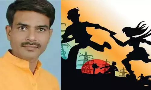 47കാരനായ ബി.ജെ.പി നേതാവ് സമാജ്‌വാദി പാർട്ടി നേതാവിന്റെ 26കാരിയായ മകളേയും കൊണ്ട് ഒളിച്ചോടി; കേസ്