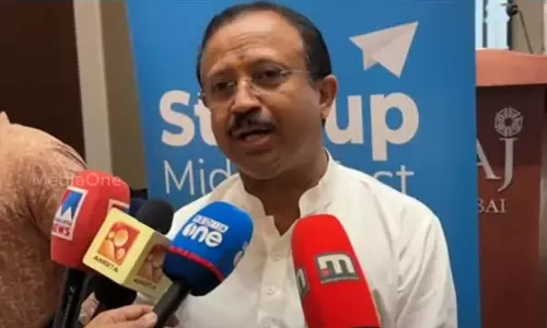 ഇന്ത്യക്കാരുടെ മോചനം; യു എ ഇ നീതിന്യായ മന്ത്രിയുമായി ചർച്ച നടത്തി മന്ത്രി വി മുരളീധരൻ