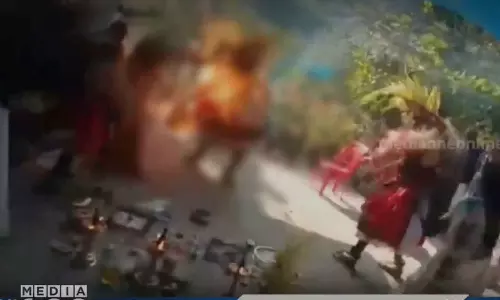 ചങ്ങരംകുളം കണ്ണേങ്കാവ് പൂരത്തിന് അനുഷ്ഠാന വേഷം കെട്ടിയ ഭക്തന് തീപ്പൊള്ളലേറ്റു