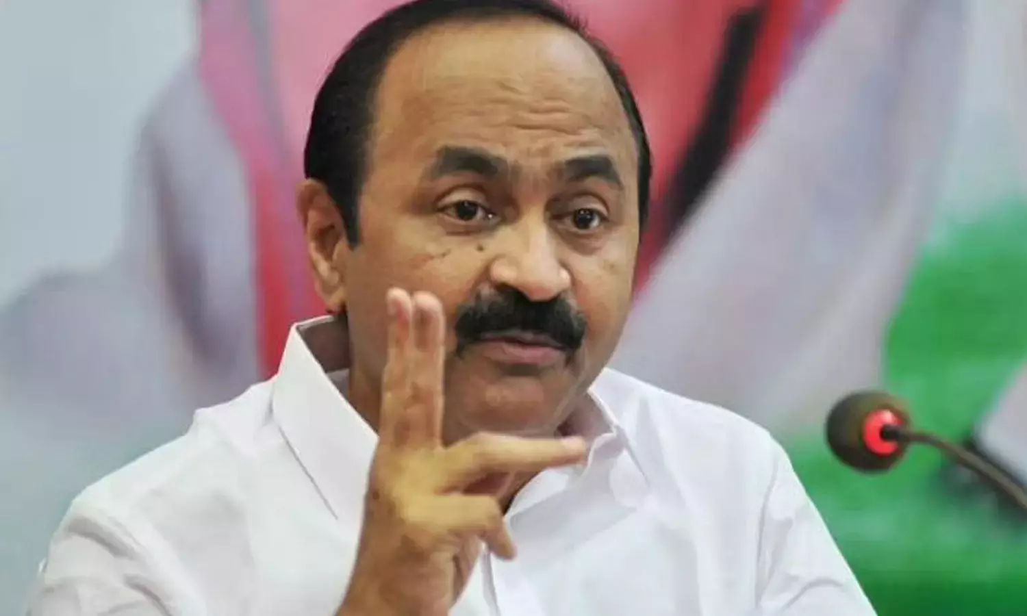 അധികാരത്തിന്റെ ഹുങ്ക് കാട്ടി ജനകീയ സമരങ്ങളെ അടിച്ചമർത്താമെന്ന് കരുതേണ്ട: വി.ഡി സതീശൻ