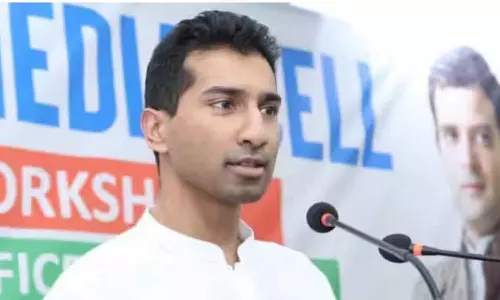 Congress leader AK AntonyCongress leader AK Antony nil antony,anil k antony,anil antony son of ak antony,anil antony social media