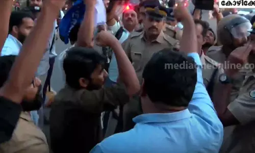 kozhikode beach bbc documentary fraternity arrest