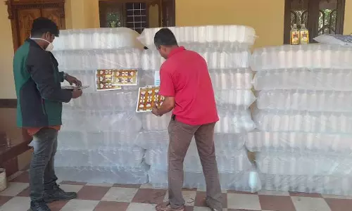 ഇടുക്കി കഞ്ഞിക്കുഴിയിൽ വ്യാജ മദ്യ നിർമാണ യൂണിറ്റ്; കണ്ടെടുത്തത് 70 ലിറ്റർ വ്യാജ മദ്യവും ബോട്ട്‌ലിങ് യൂണിറ്റും