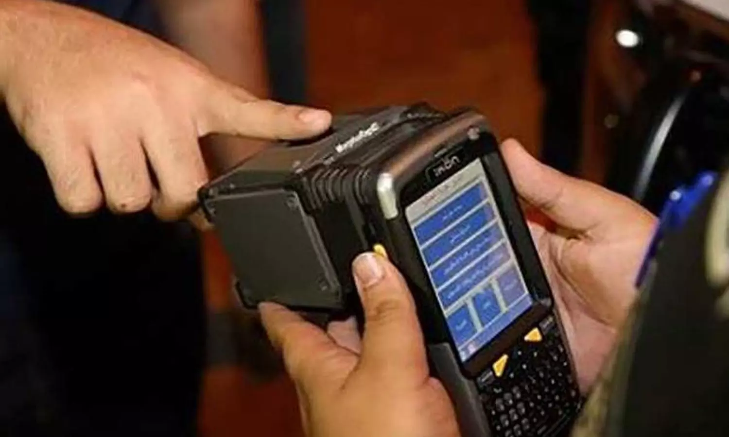 കുവൈത്തില് നിന്നും നാടുകടത്തിയ പ്രവാസികളുടെ അനധികൃത പ്രവേശനം തടഞ്ഞതായി കുവൈത്ത് അഭ്യന്തരമന്ത്രാലയം കുവൈത്തില് നിന്നും നാടുകടത്തിയ പ്രവാസികളുടെ അനധികൃത പ്രവേശനം തടഞ്ഞതായി കുവൈത്ത് അഭ്യന്തരമന്ത്രാലയം