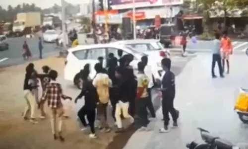 വിദ്യാര്‍ഥിനിയുമായുളള അടുപ്പം ചോദ്യം ചെയ്തു; പാലക്കാട് വിദ്യാര്‍ഥികള്‍ തമ്മില്‍ കൂട്ടത്തല്ല്