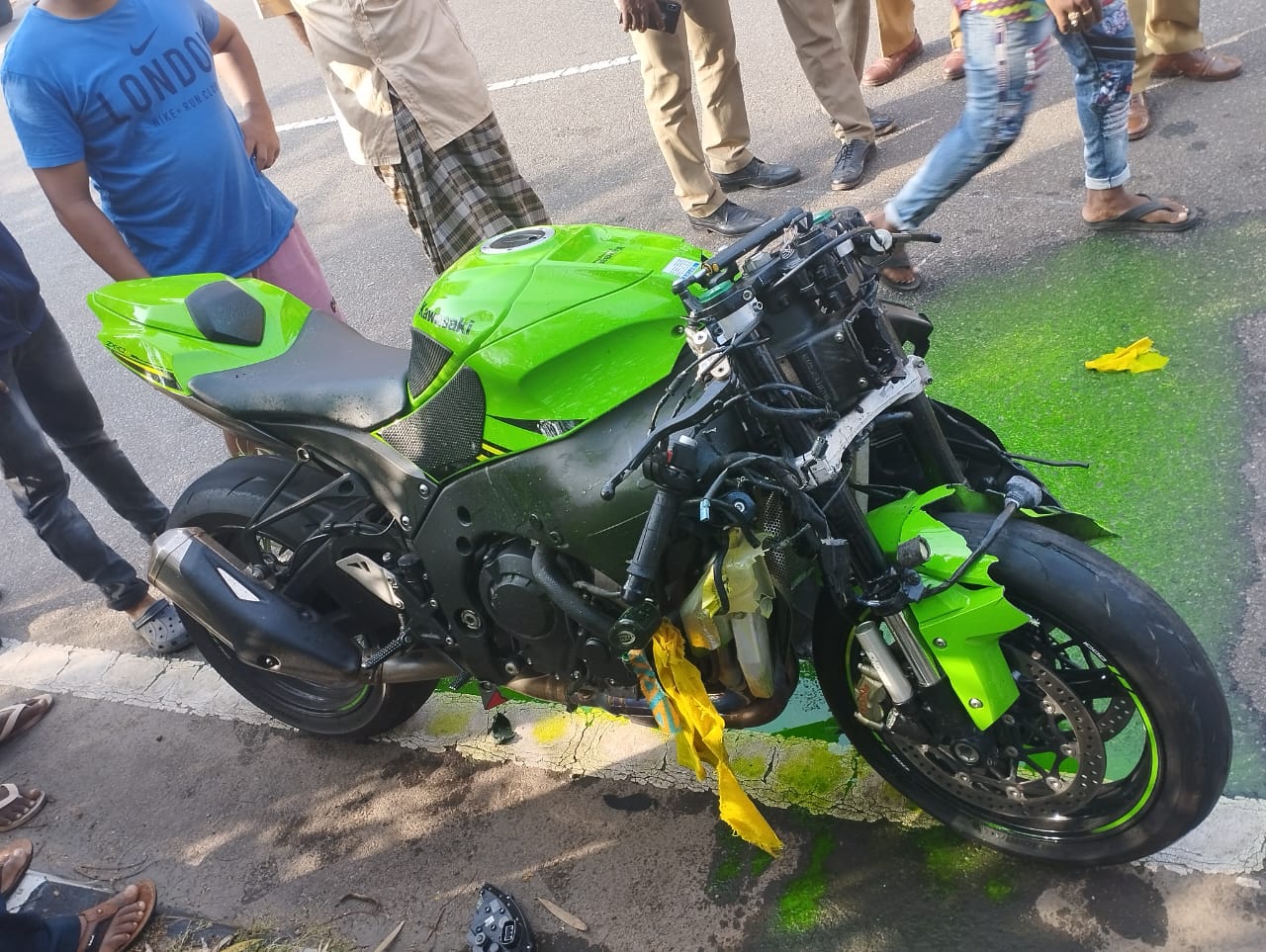 കോവളത്ത് റേസിങ് ബൈക്കിടിച്ച് വീട്ടമ്മക്ക് ദാരുണാന്ത്യം