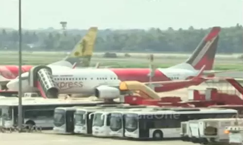 കൊച്ചിയിൽ എയർ ഇന്ത്യാ വിമാനം അടിയന്തരമായി നിലത്തിറക്കി