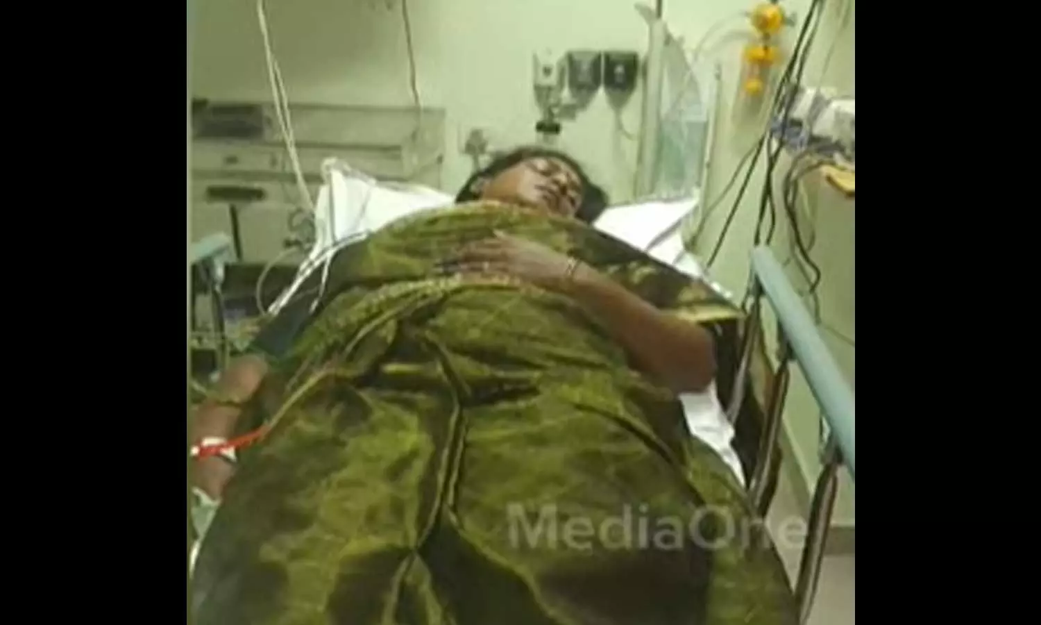 Maradu Municipal Council meeting; Vice Chairperson seriously injured Maradu Municipal Council meeting; Vice Chairperson seriously injured