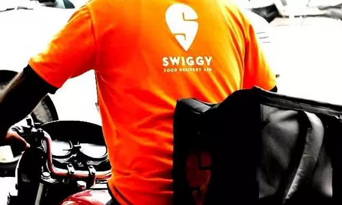 Swiggy employees,security personnel attacked,kochiSwiggy,arrest,koxhi police Swiggy employees,security personnel attacked,kochiSwiggy,arrest,koxhi police