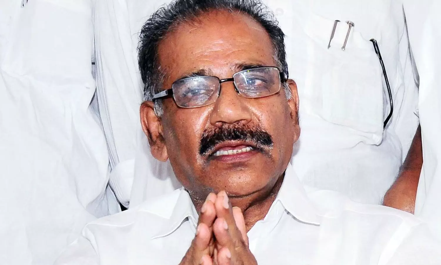 ഇടുക്കിയിലെ വന്യജീവി ആക്രമണം ഗുരുതര പ്രശ്നം; കാട്ടാന കൊന്ന വാച്ചറുടെ കുട്ടിക്ക് ജോലി നൽകുമെന്ന് മന്ത്രി ഇടുക്കിയിലെ വന്യജീവി ആക്രമണം ഗുരുതര പ്രശ്നം; കാട്ടാന കൊന്ന വാച്ചറുടെ കുട്ടിക്ക് ജോലി നൽകുമെന്ന് മന്ത്രി