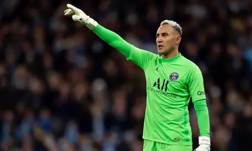 പി.എസ്.ജി ഗോൾകീപ്പർ കെയ്‌ലർ നവാസ് നോട്ടിംഗ്ഹാം ഫോറെസ്റ്റ് എഫ്.സിയിലേക്ക്; പുതിയ ട്രാൻസ്ഫർ വാർത്തകൾ...