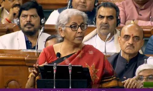 50 പുതിയ വിമാനത്താവളങ്ങളും ഹെലിപാഡുകളും, ഗതാഗത മേഖലക്ക് 75,000 കോടി; നിര്മല സീതാരാമന് 50 പുതിയ വിമാനത്താവളങ്ങളും ഹെലിപാഡുകളും, ഗതാഗത മേഖലക്ക് 75,000 കോടി; നിര്മല സീതാരാമന്