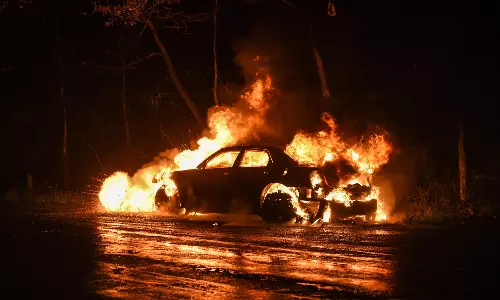 vehicle fire, kerala police