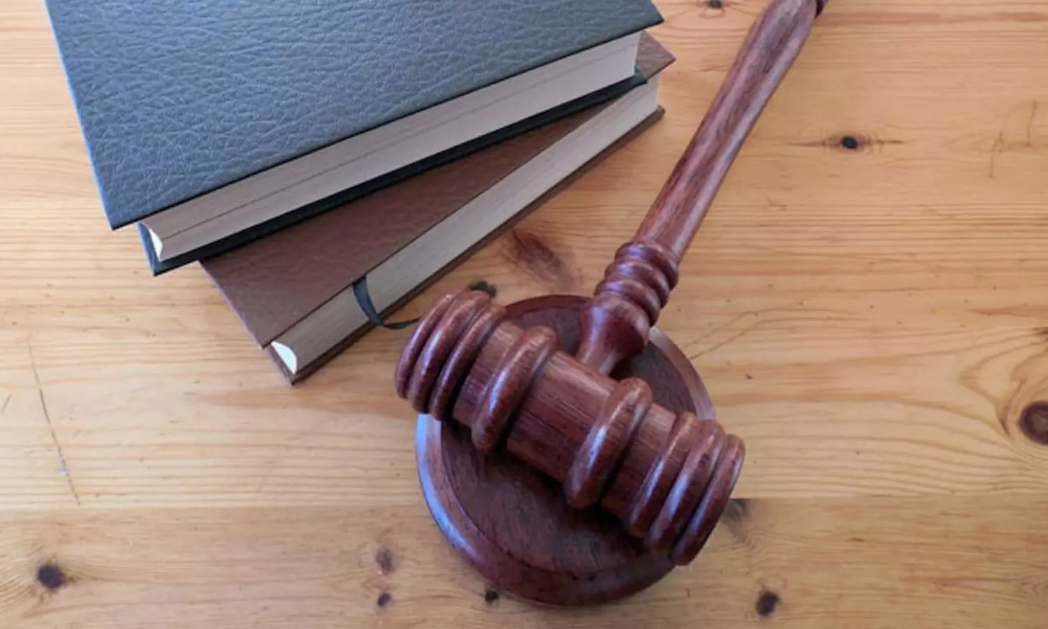 Retired railway officer sentenced for bribery Retired railway officer sentenced for bribery