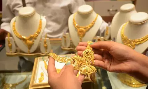 സ്വര്ണവില വീണ്ടും കൂടി, കേരളത്തിലെ സ്വര്ണവില, ഇന്നത്തെ സ്വര്ണവില, Gold prices today,Gold prices feb 6,Gold prices,Gold Rate in Kerala 6th February 2023,Gold prices news സ്വര്ണവില വീണ്ടും കൂടി, കേരളത്തിലെ സ്വര്ണവില, ഇന്നത്തെ സ്വര്ണവില, Gold prices today,Gold prices feb 6,Gold prices,Gold Rate in Kerala 6th February 2023,Gold prices news