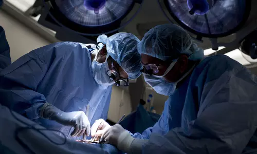 കാൽമുട്ട് മാറ്റിസ്ഥാപിക്കൽ ശസ്ത്രക്രിയ വിജയകരമായി പൂർത്തിയാക്കി കാൽമുട്ട് മാറ്റിസ്ഥാപിക്കൽ ശസ്ത്രക്രിയ വിജയകരമായി പൂർത്തിയാക്കി