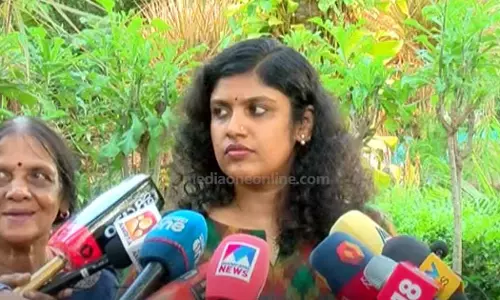 എത്ര നാളായി ഊഹാപോഹങ്ങള്‍... സ്വകാര്യ കാര്യങ്ങള്‍ പരസ്യമാക്കുന്നതില്‍ പ്രയാസമെന്ന് ചിന്താ ജെറോം