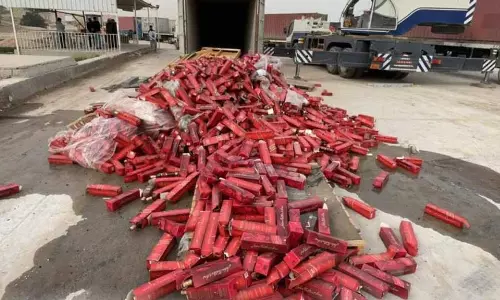 Kuwait, liquor bottles, കുവൈത്ത്, മദ്യകുപ്പികള്‍